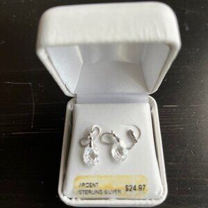 Argent sterling silver earrings.